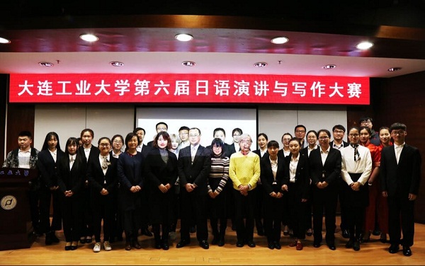 参加活动的评委老师、嘉宾和选手.jpg