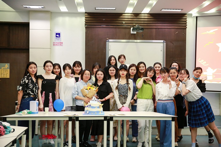 图片4 欢送会合影.jpg