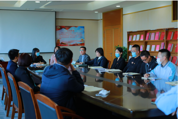 我校召开专职共青团干部工作交流会