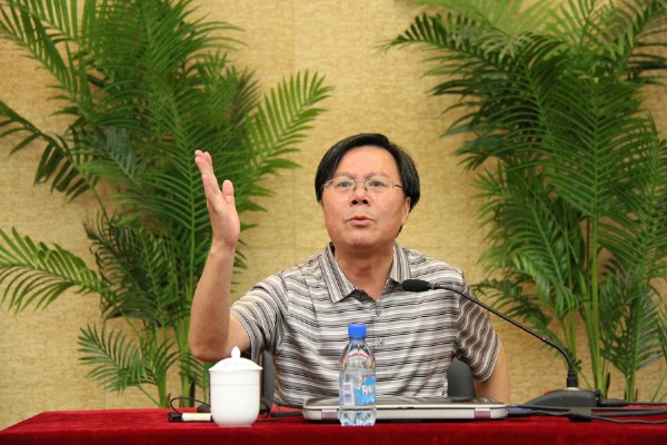杨青山教授作讲座