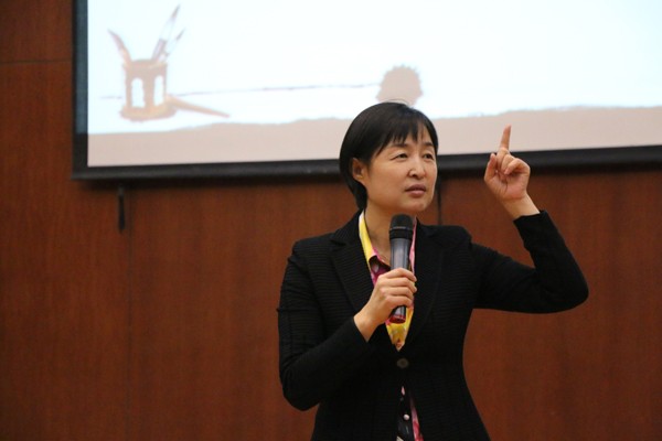 11月19日晚,校团委特邀共青团大连市委员会书记赵宏为我校2015年团学