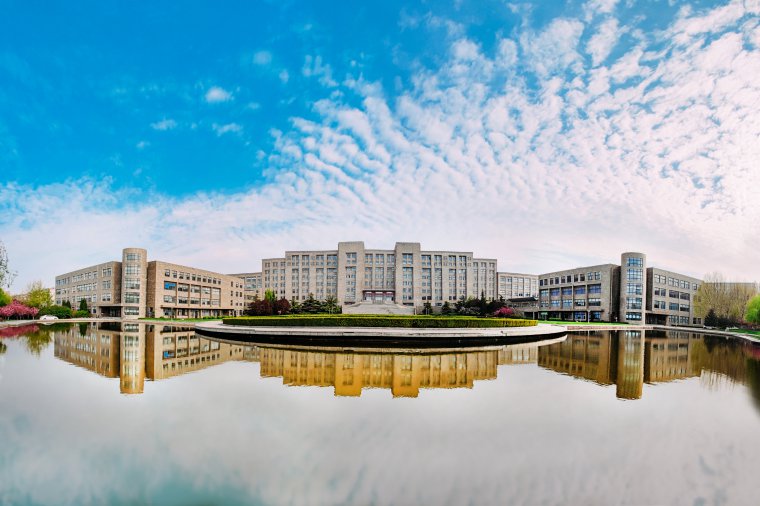 1715309553757537.jpg 大连工业大学综合楼