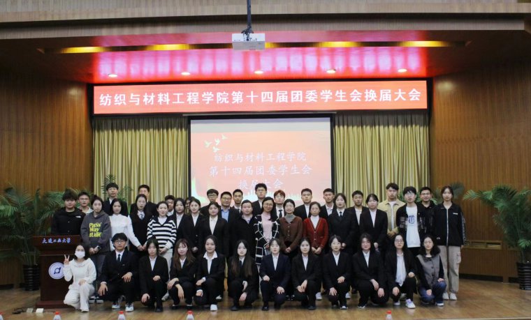 d5dc0b2f8f3516834cc7000cc9727c0.jpg